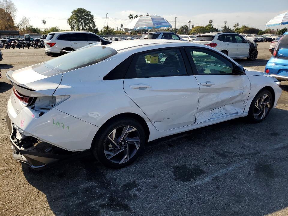 2025 Hyundai Elantra Blue