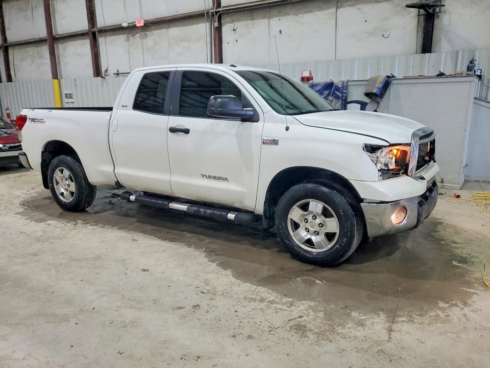 2011 Toyota Tundra Grade