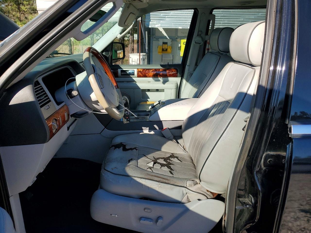 2006 Lincoln Navigator