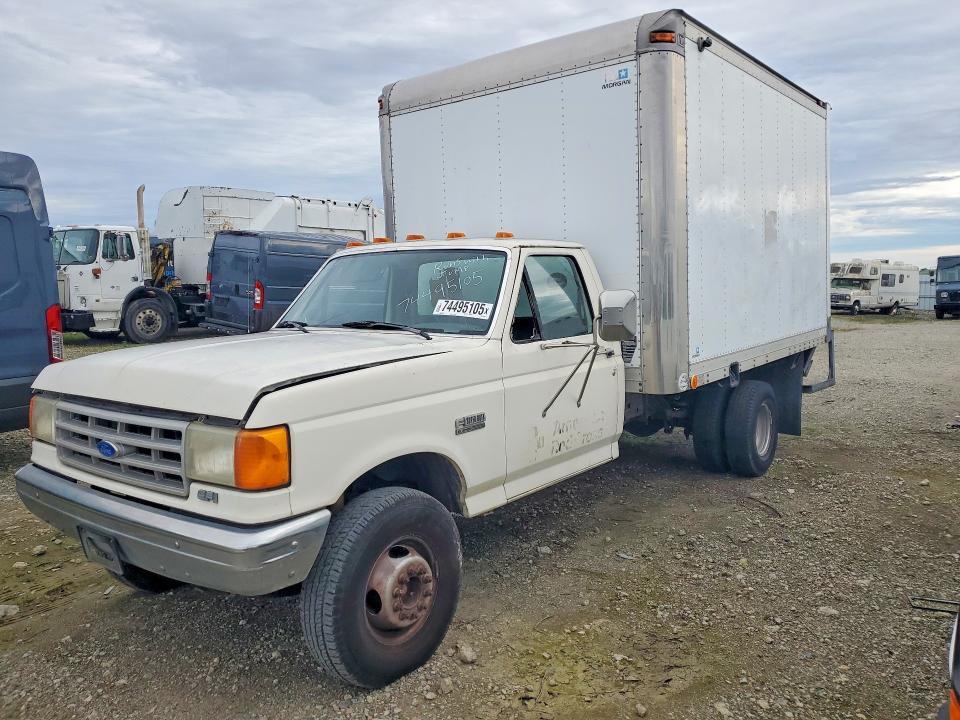 1990 Ford F Super Duty BOX Truck