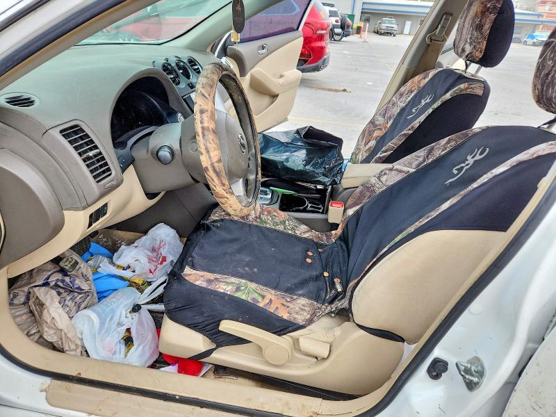 2011 Nissan Altima Base