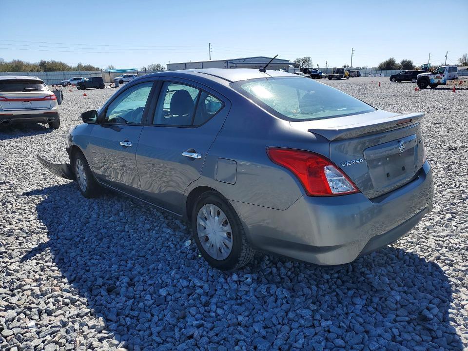 2017 Nissan Versa 1.6 sv
