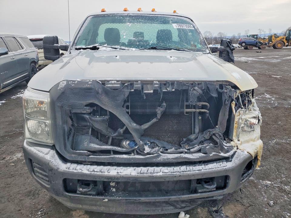 2012 Ford F250 Super Duty Flatbed Truck