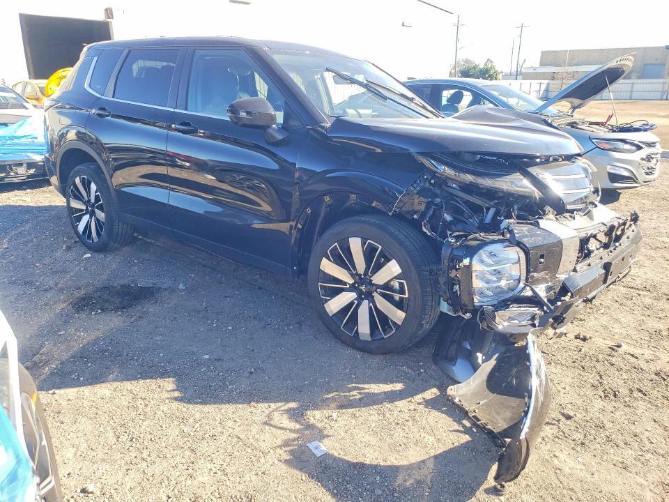 2025 Mitsubishi Outlander se