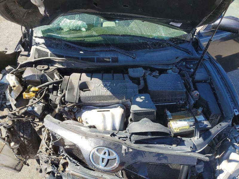 2010 Toyota Camry le