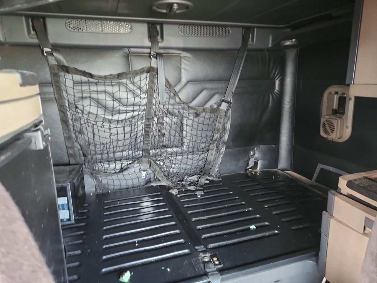 2018 Freightliner Cascadia 125