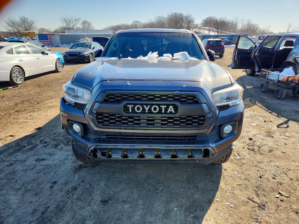 2017 Toyota Tacoma Double cab