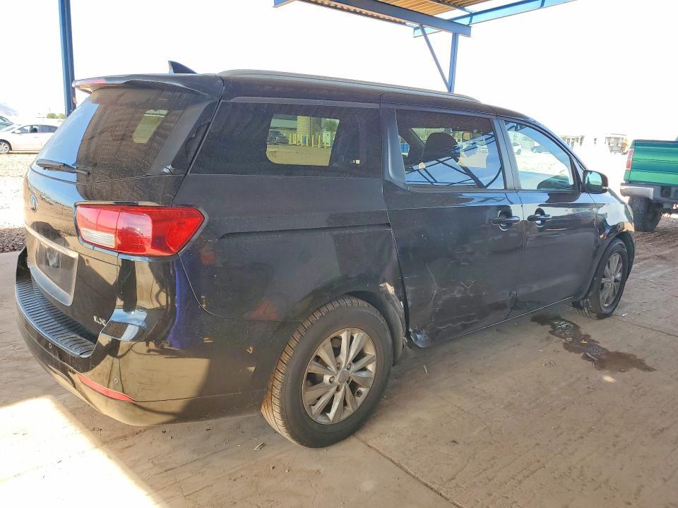 2017 KIA Sedona lx