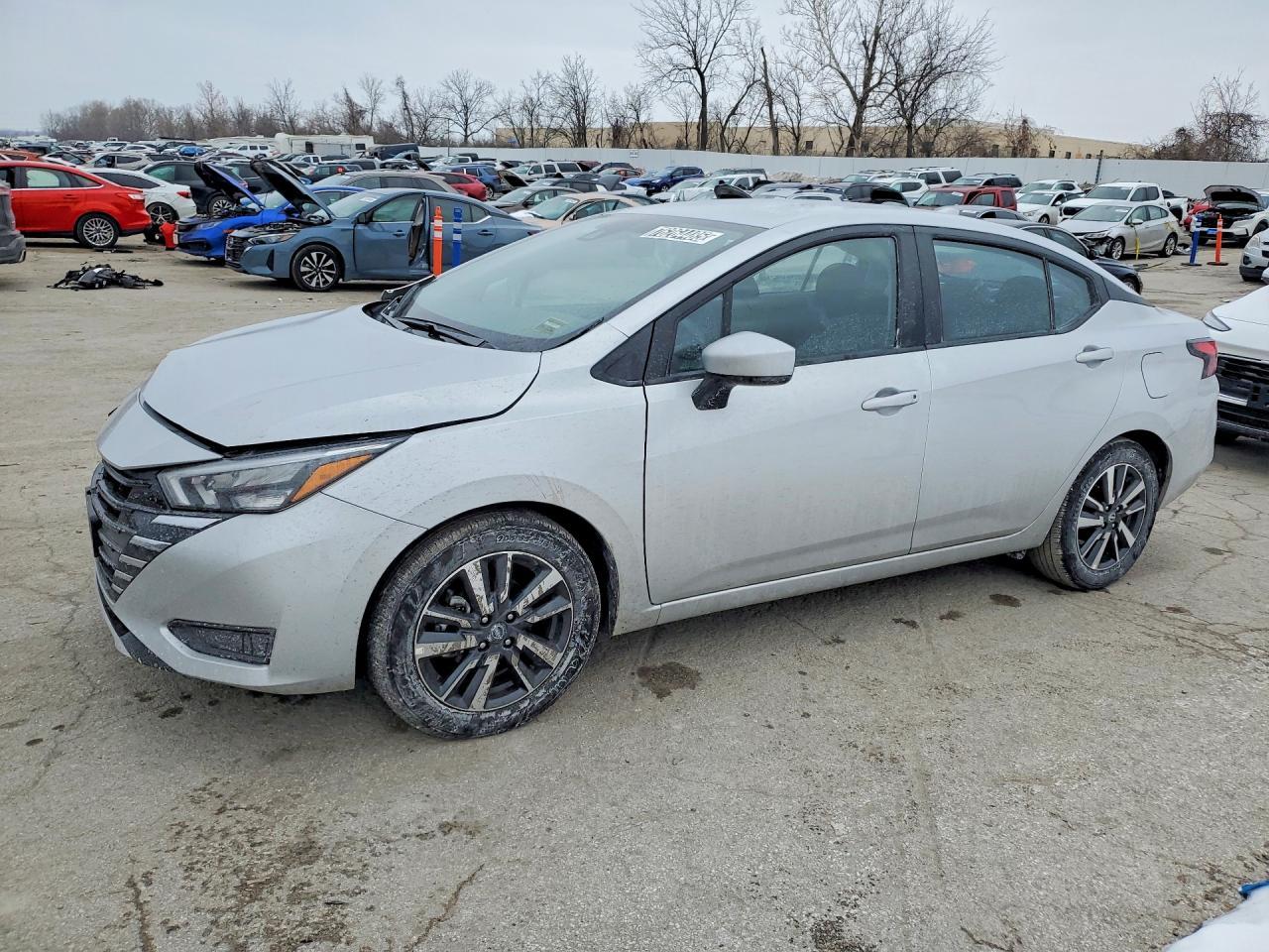 2025 Nissan Versa sv