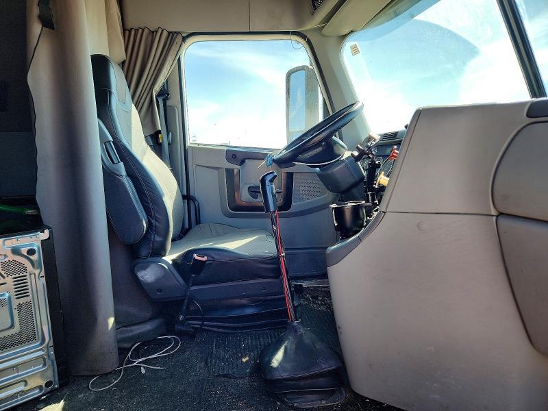 2014 Freightliner Conventional Columbia