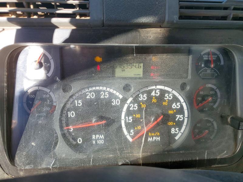 2015 Freightliner Cascadia Semi Truck