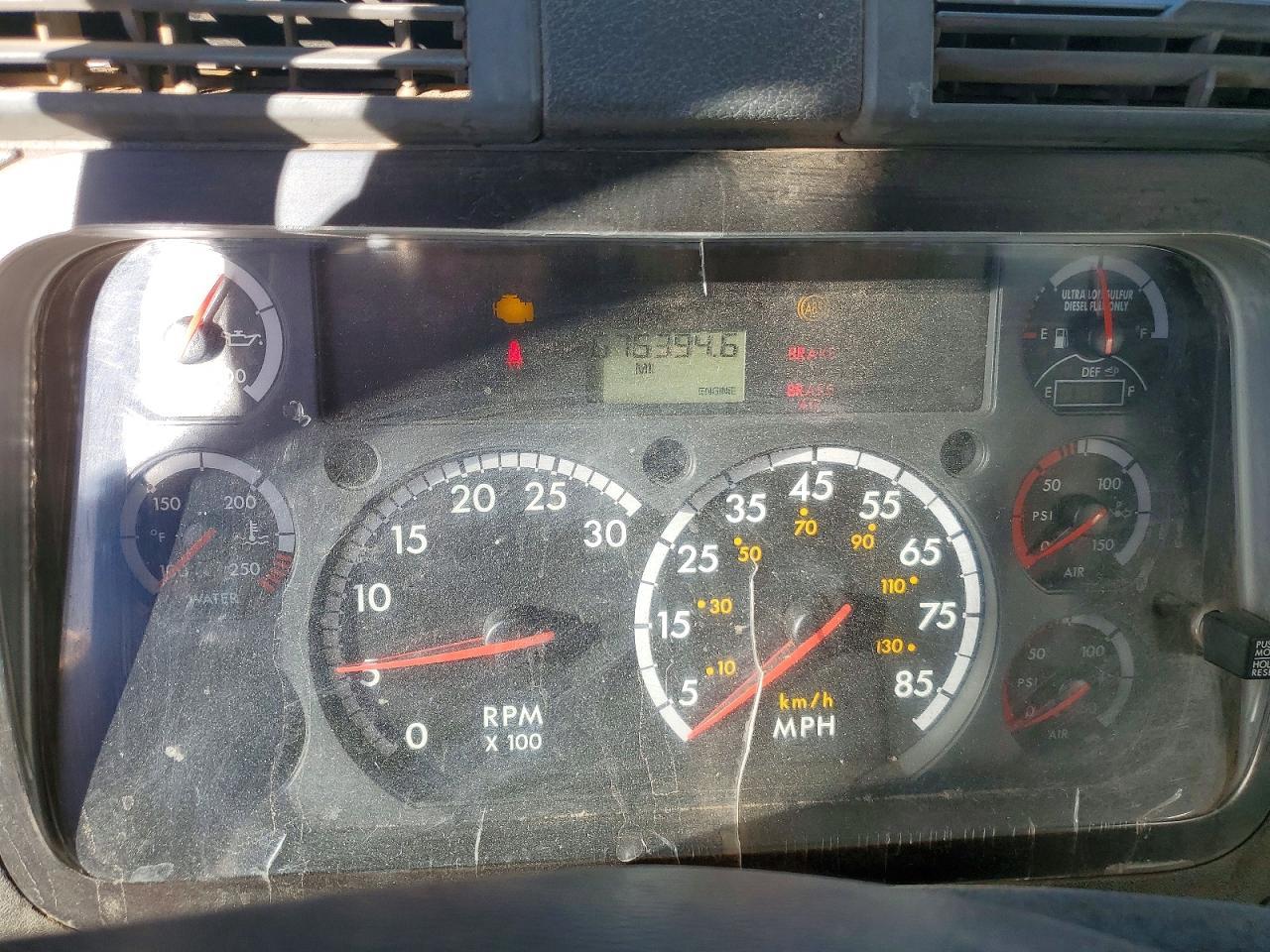 2015 Freightliner Cascadia Semi Truck