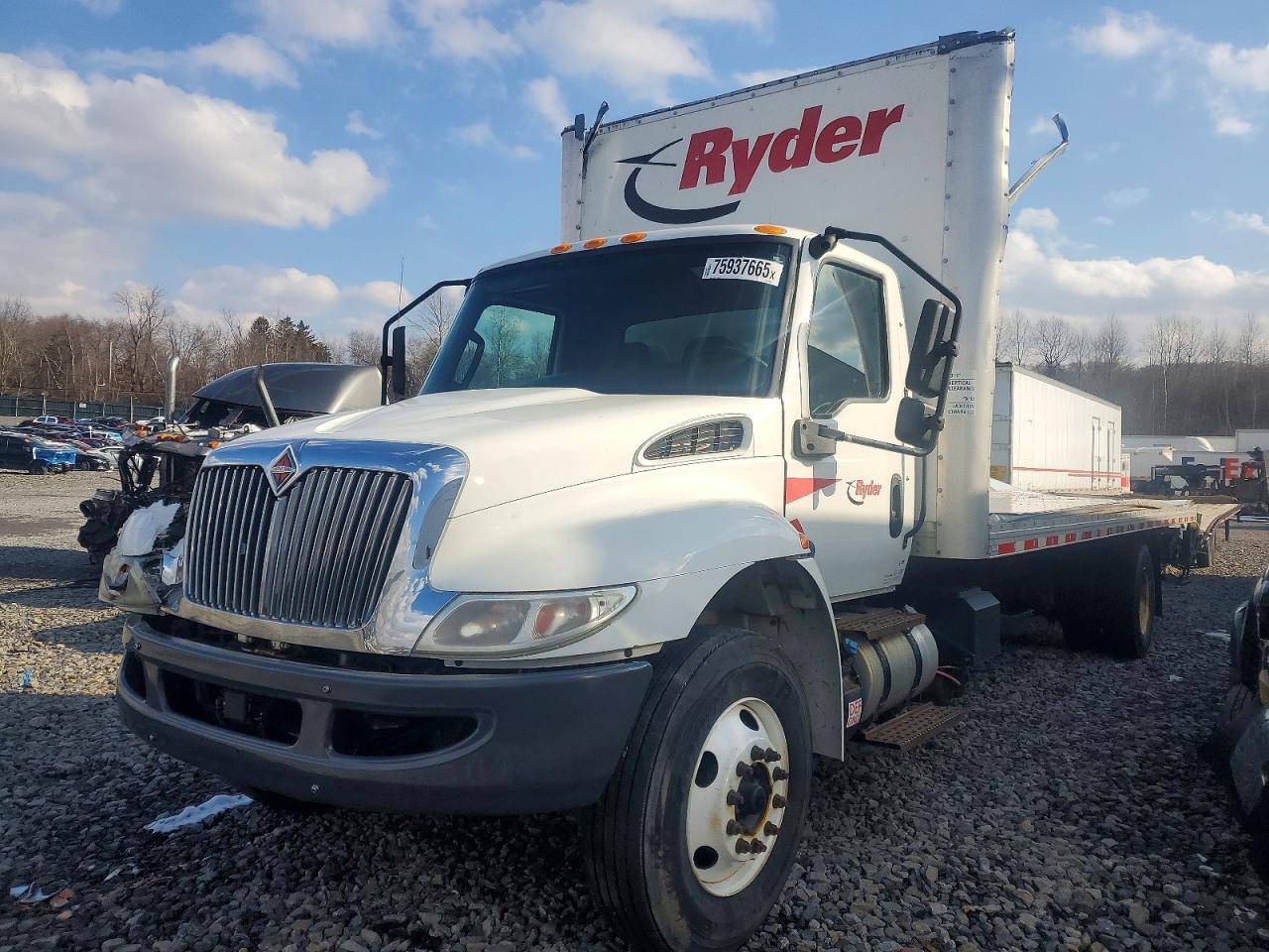 2019 International MV607 BOX Truck