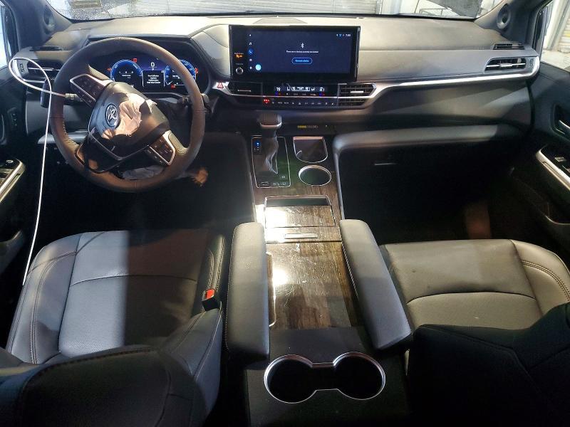 2025 Toyota Sienna