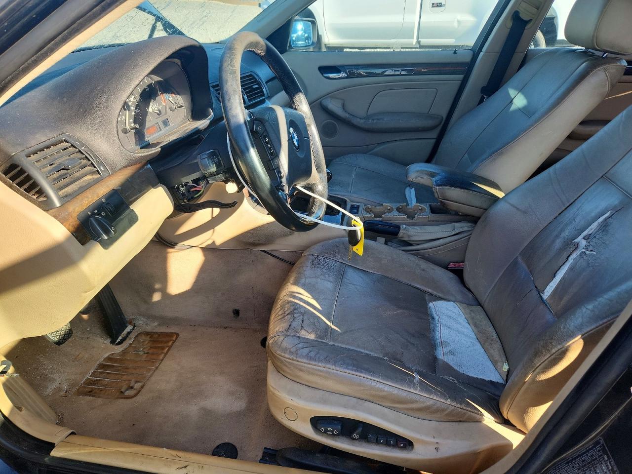 2000 BMW 323 it