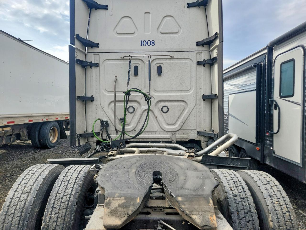 2023 Freigliner 2023 Freightliner Cascadia 126 Semi Truck