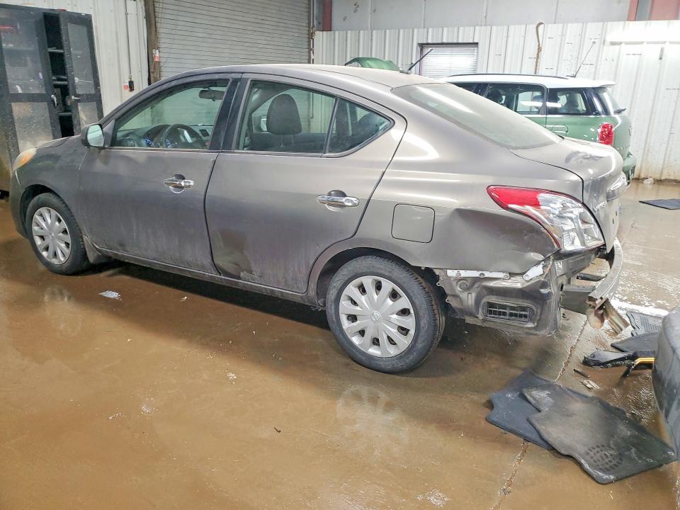 2012 Nissan Versa 1.6 s