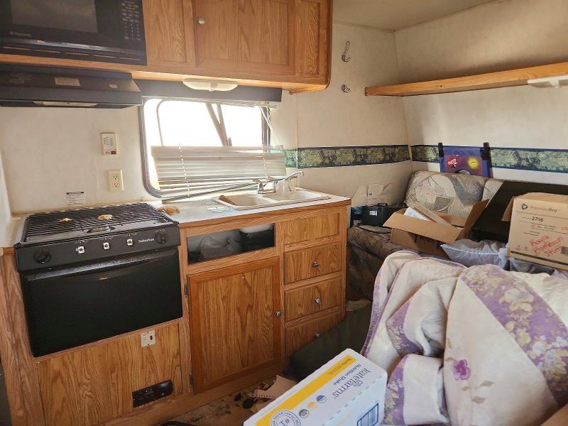 2005 Frontier Explorer Camper