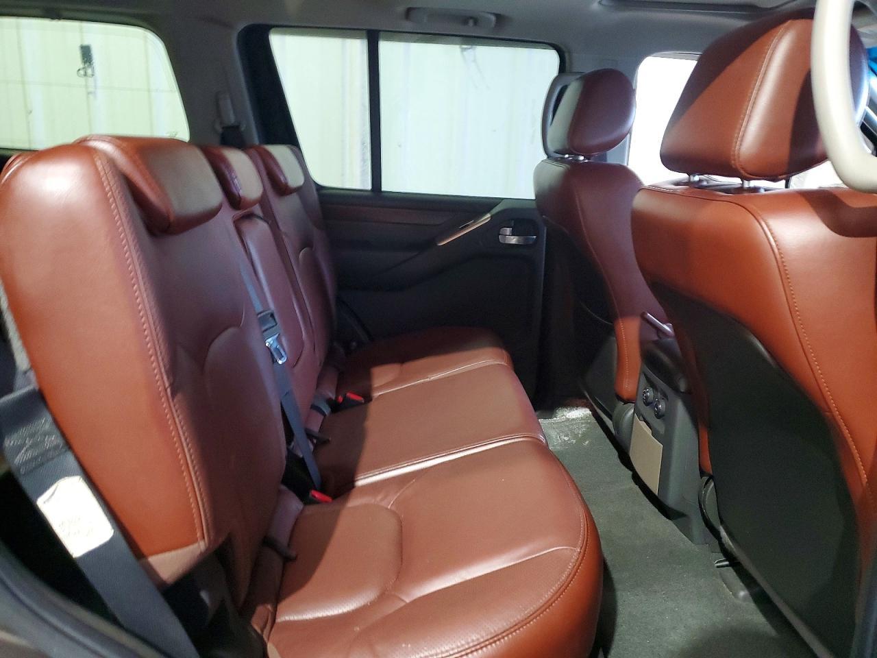 2008 Nissan Pathfinder s
