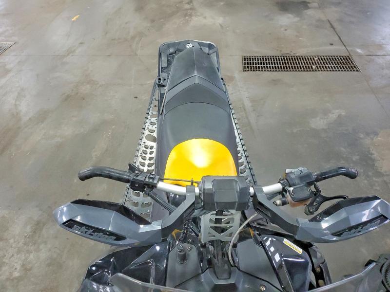 2014 Skidoo Renegade Adrenaline