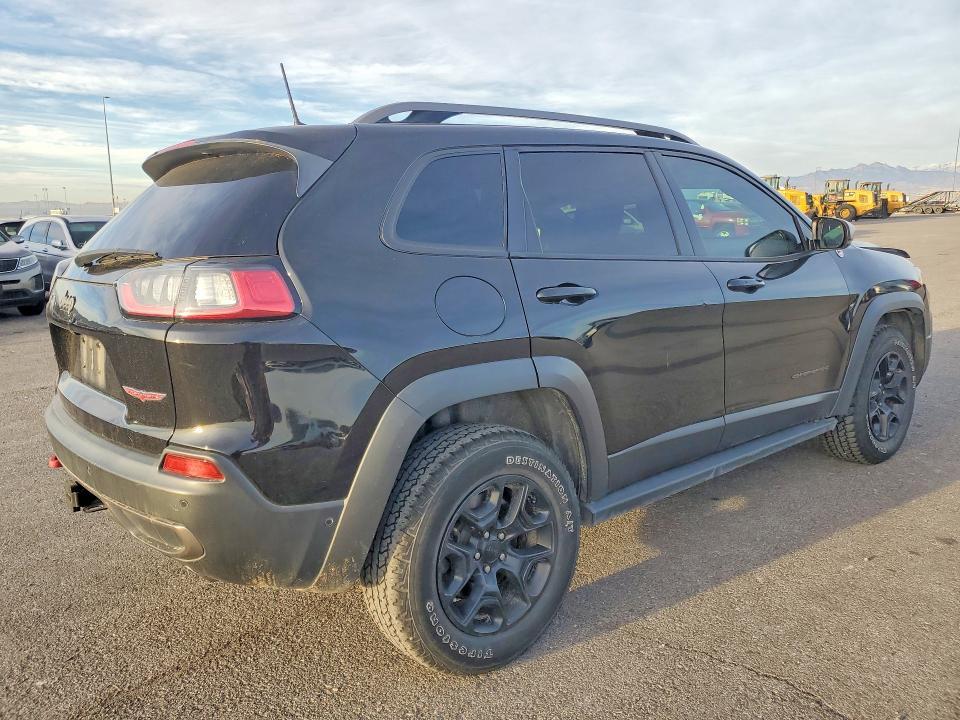 2020 Jeep Cherokee Trailhawk
