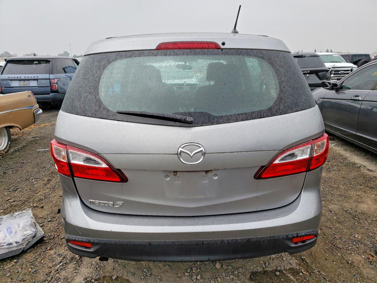 2014 Mazda 5 Sport