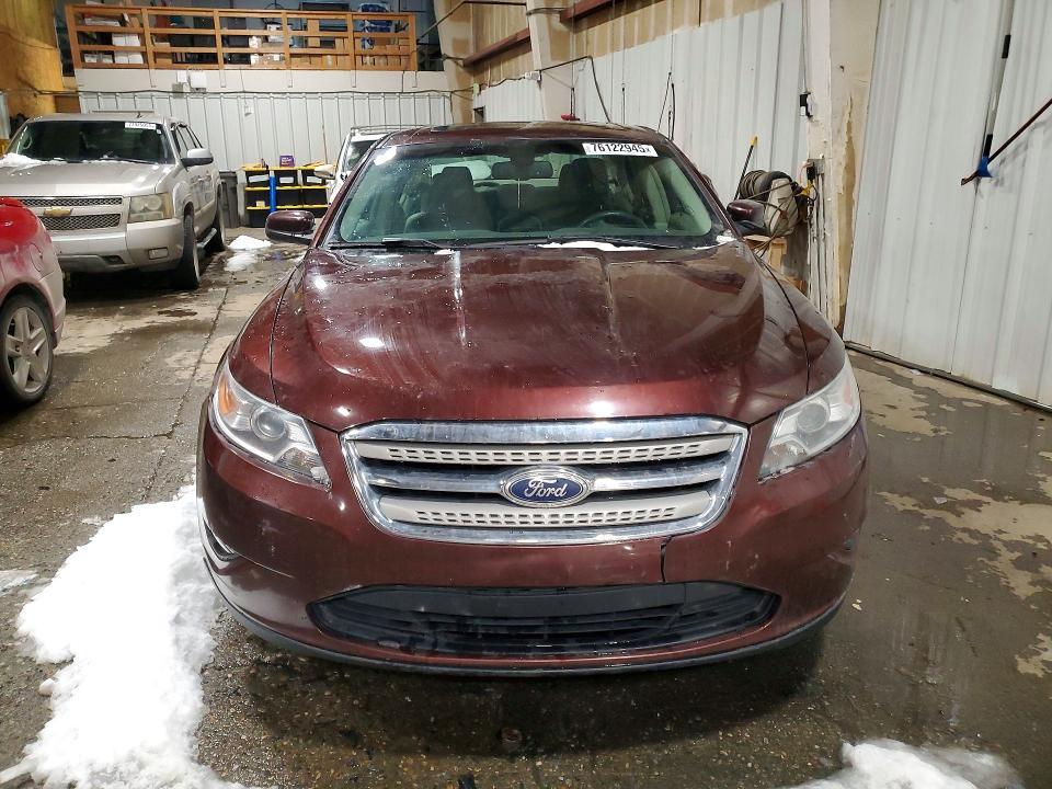 2010 Ford Taurus sel