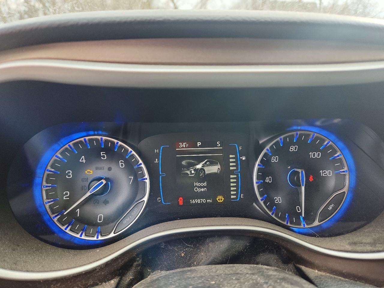 2017 Chrysler Pacifica Touring l
