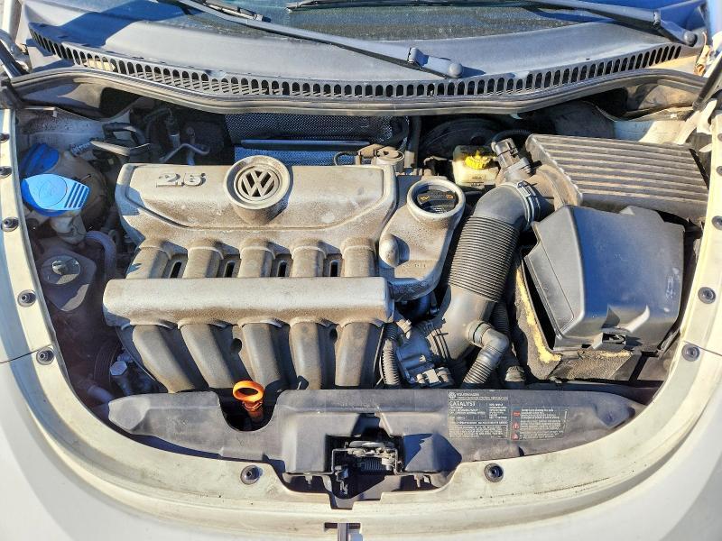 2008 Volkswagen New Beetle Triple White