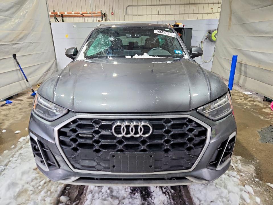 2024 Audi Q5 Premium 45