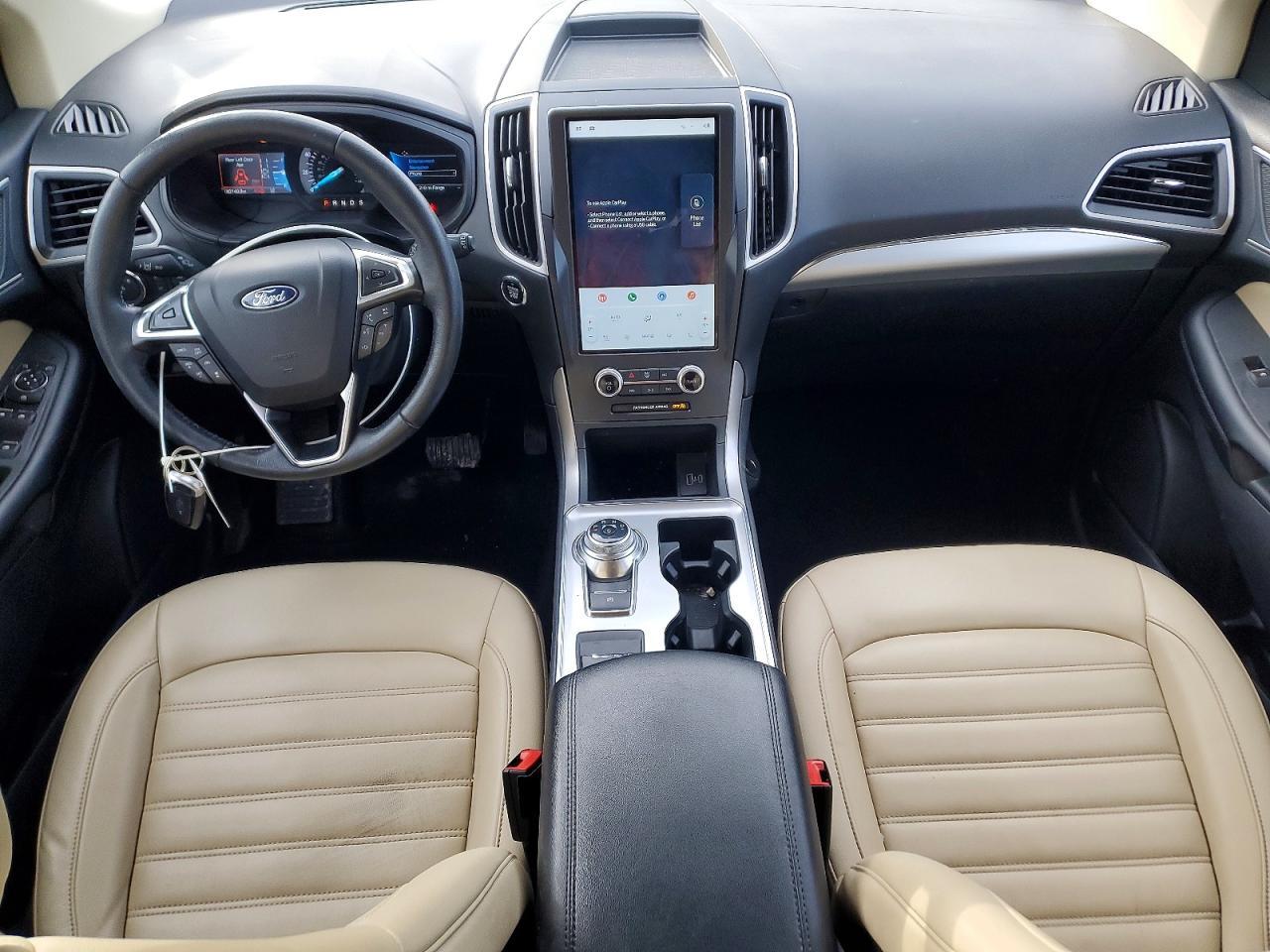 2022 Ford Edge sel