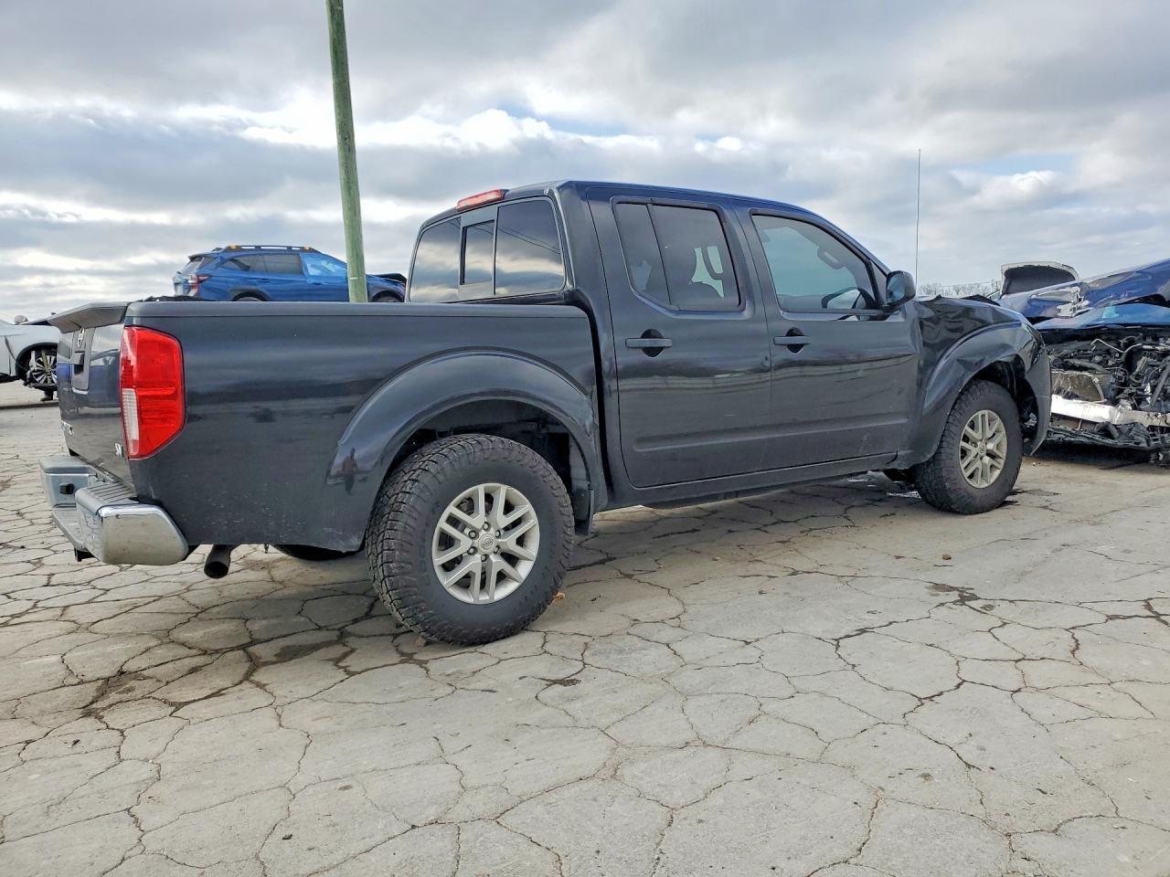 2017 Nissan Frontier SV