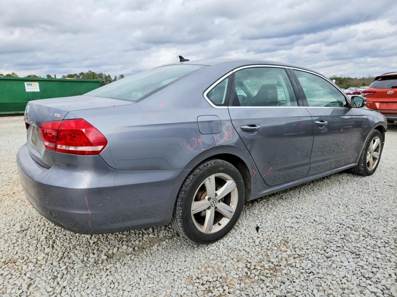 2014 Volkswagen Passat s