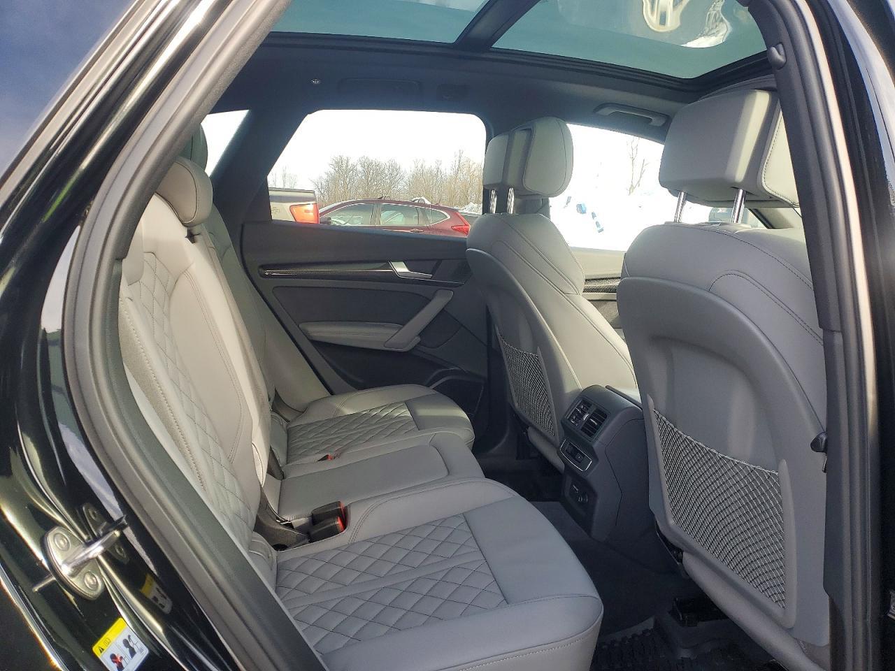 2025 Audi SQ5 Premium Plus