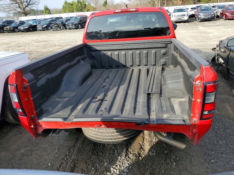 2022 Nissan Frontier s