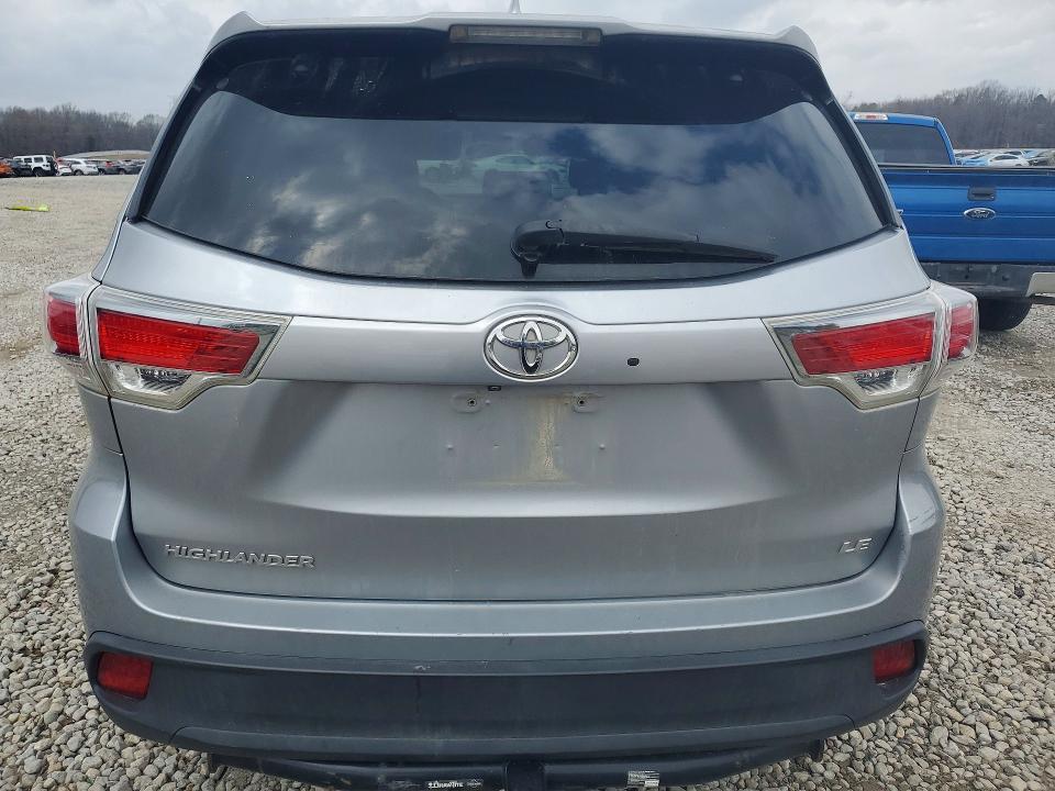 2015 Toyota Highlander le
