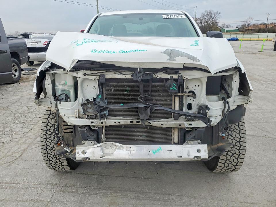 2017 Toyota Tacoma SR
