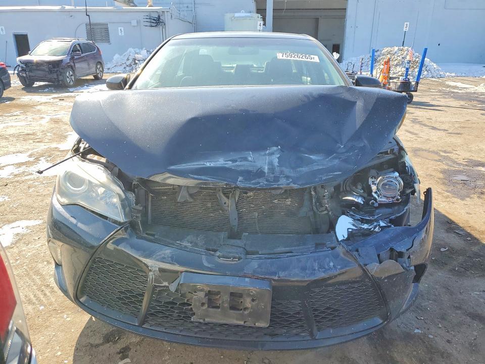 2015 Toyota Camry le