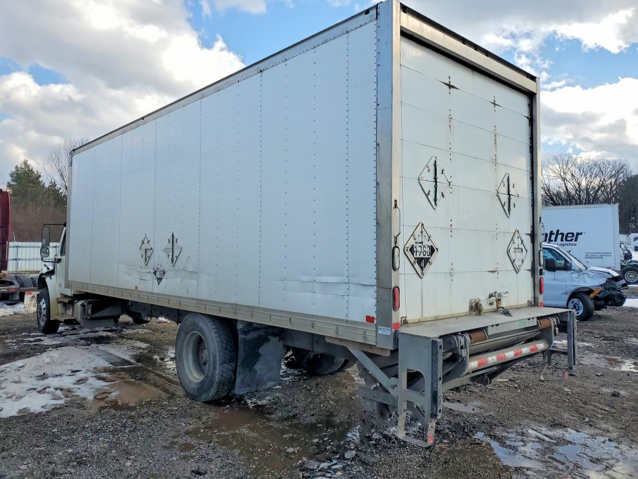 2019 Freightliner Business Class M2 BOX Truck