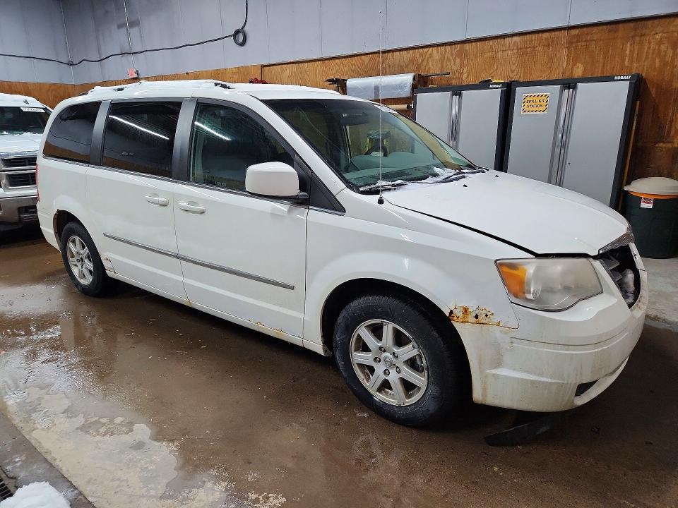 2010 Chrysler Town & Country Touring