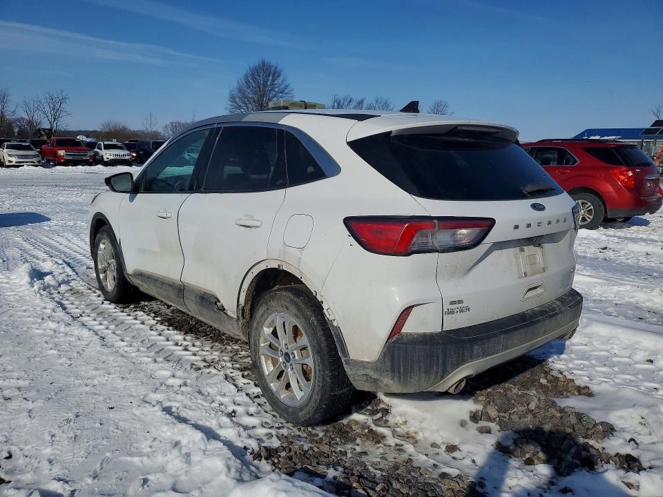 2020 Ford Escape se