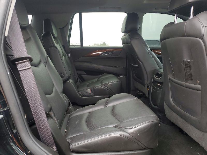 2016 Cadillac Escalade Luxury