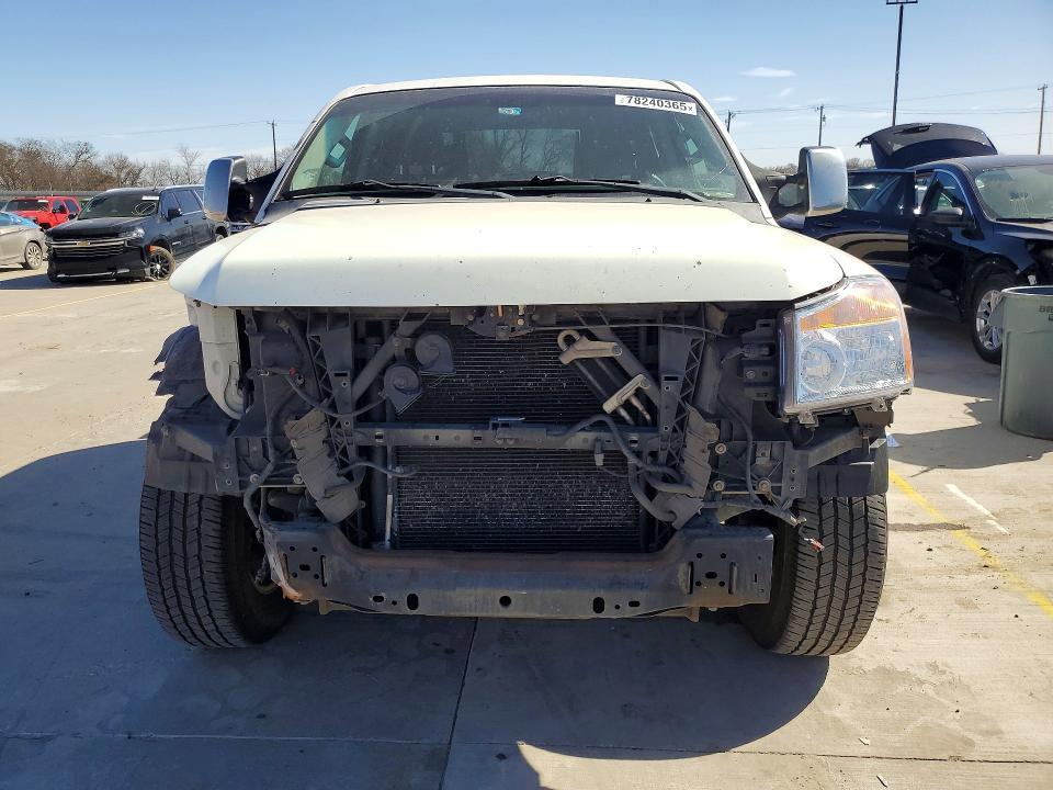 2012 Nissan Titan s