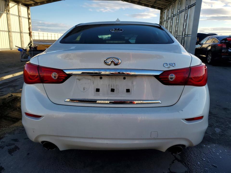 2015 Infiniti Q50 Base