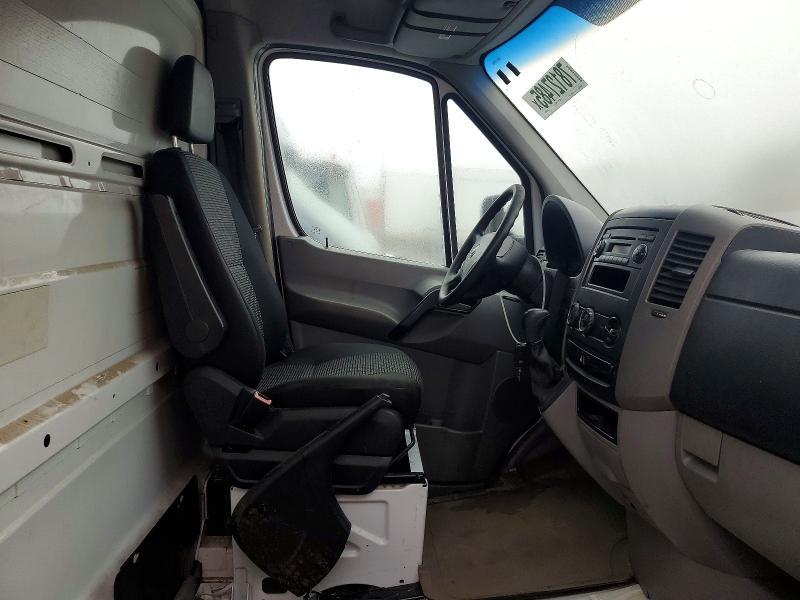 2007 Dodge Sprinter 3500 box Truck