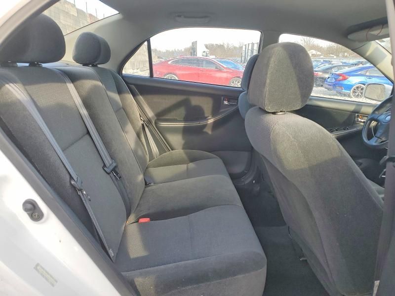 2004 Toyota Corolla ce