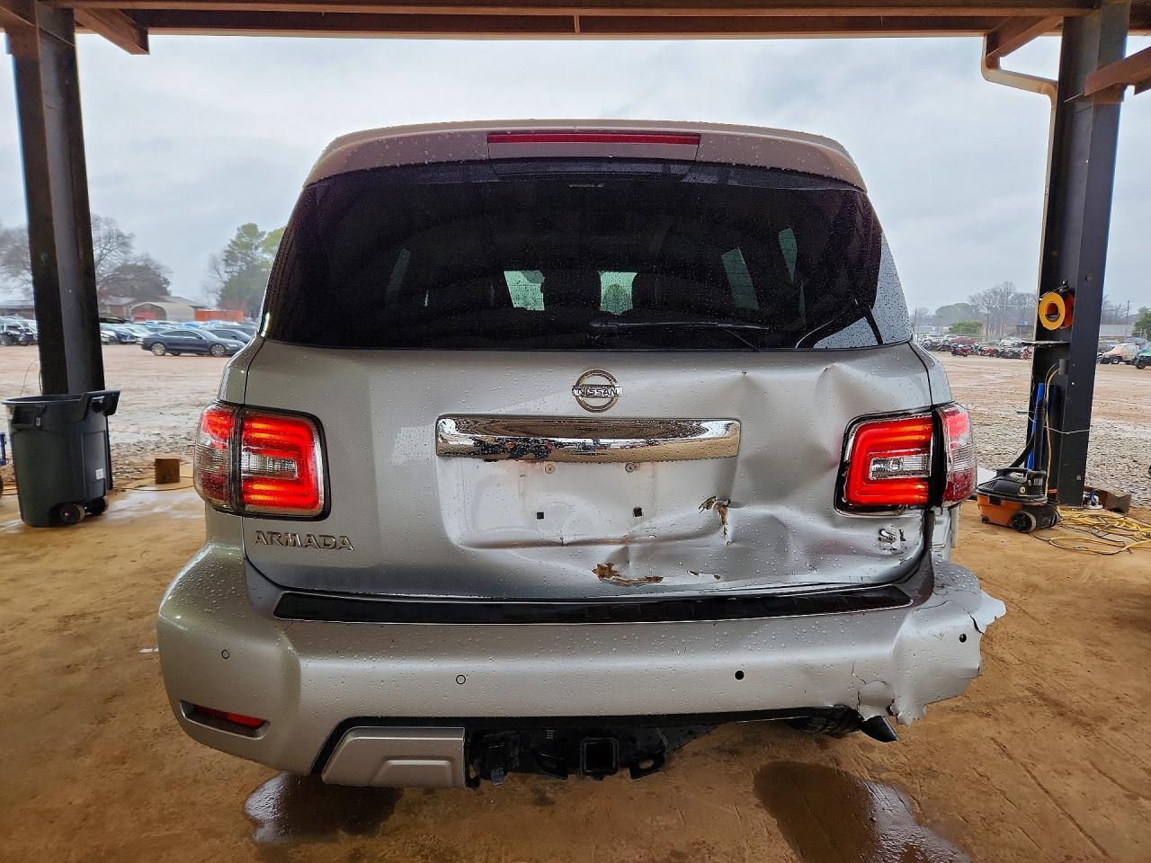 2018 Nissan Armada sv