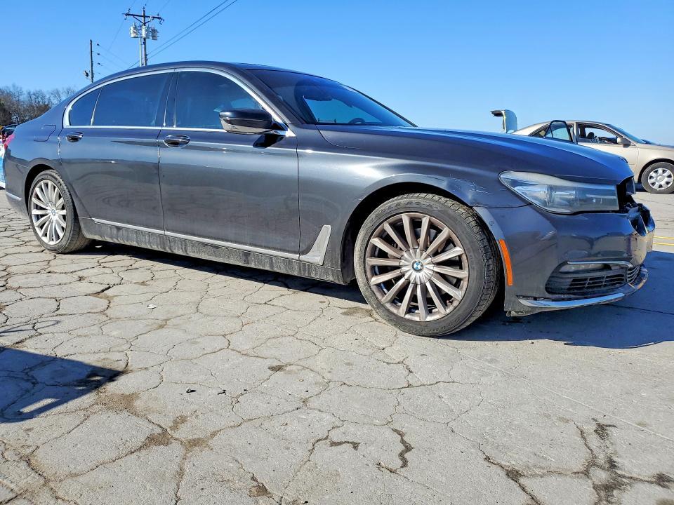 2016 BMW 740 i