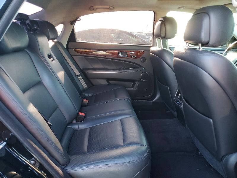 2016 Hyundai Equus Signature