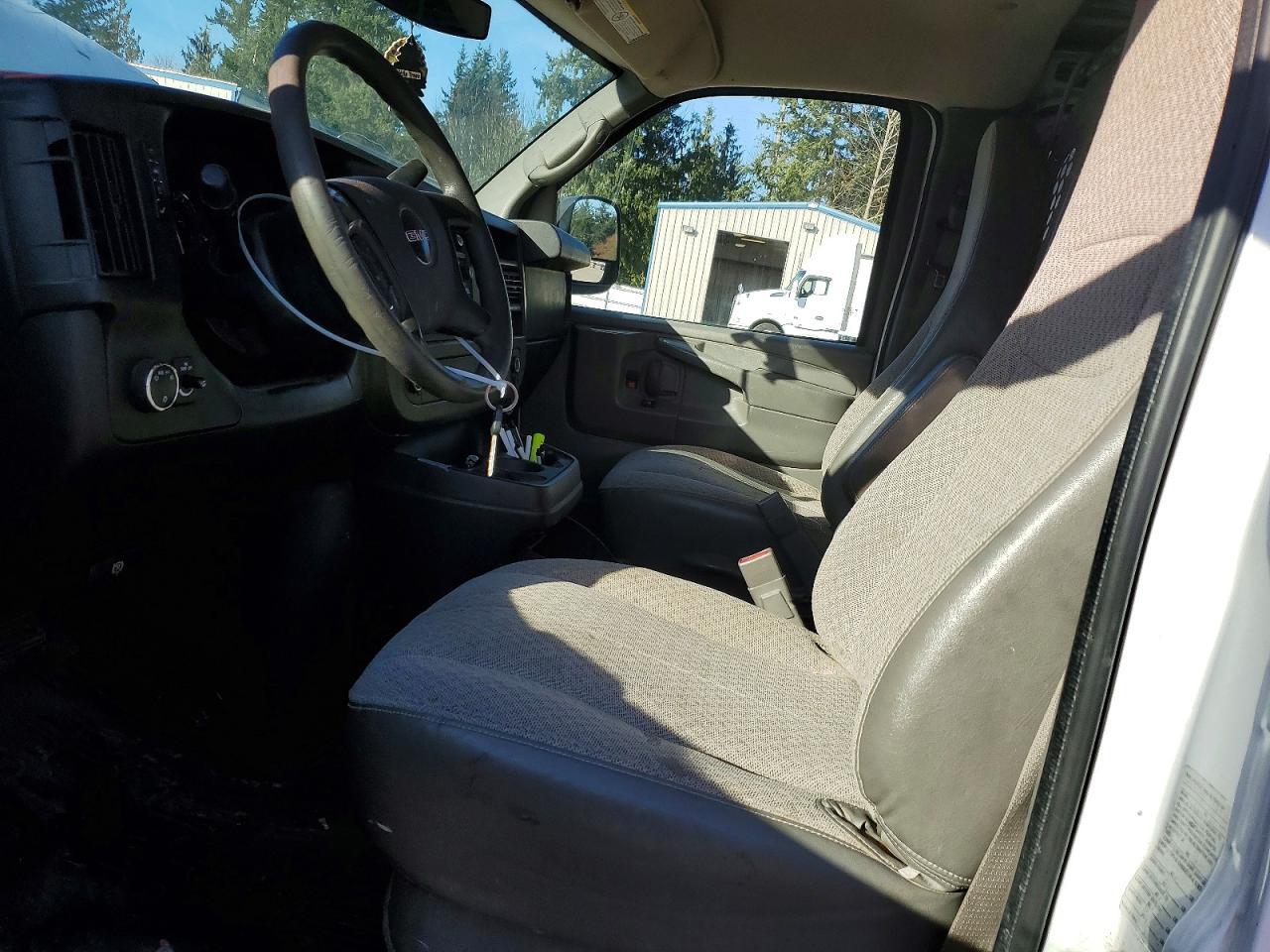 2015 GMC Savana 2500 Cargo Delivery Van
